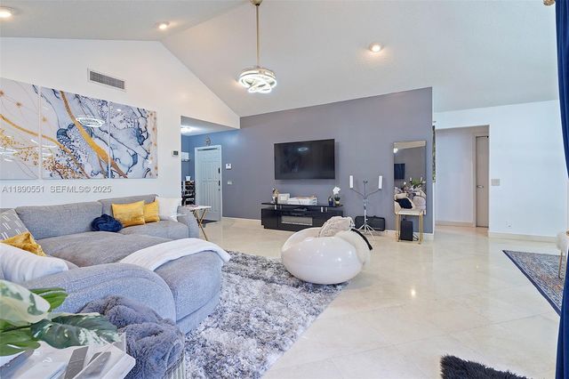 2330 Dover, Weston, FL 33326