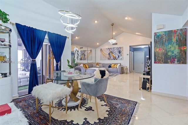 2330 Dover, Weston, FL 33326