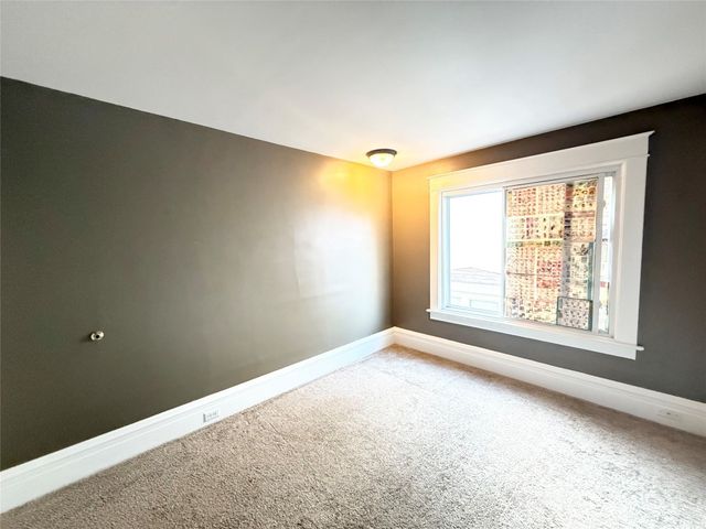 1129 E 4TH Street, Erie, PA 16507