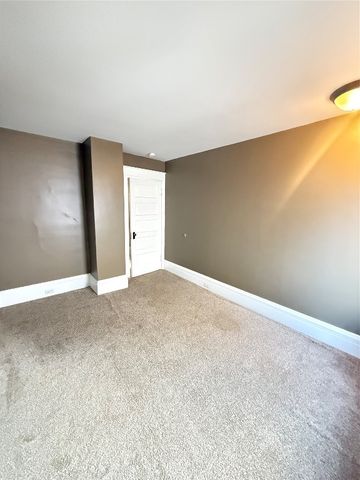 1129 E 4TH Street, Erie, PA 16507