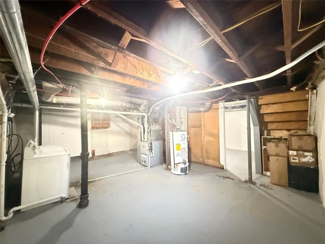 1129 E 4TH Street, Erie, PA 16507