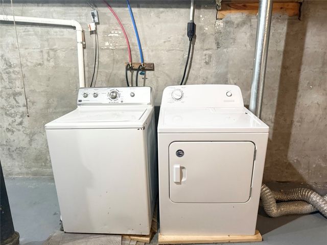 1129 E 4TH Street, Erie, PA 16507