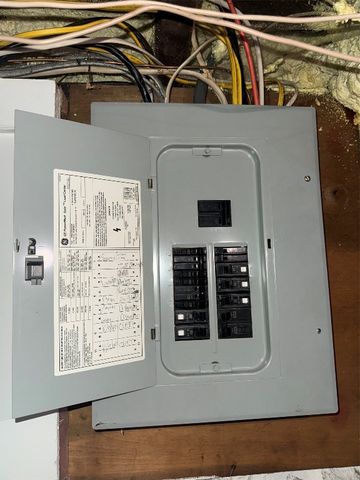 1129 E 4TH Street, Erie, PA 16507