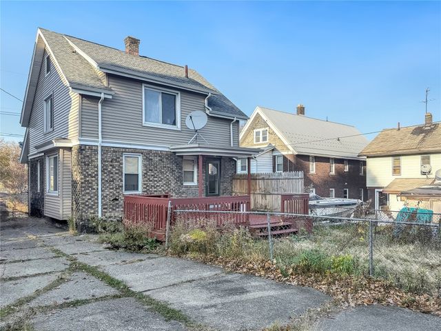 1129 E 4TH Street, Erie, PA 16507