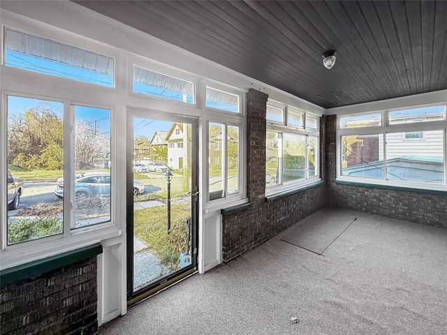 1129 E 4TH Street, Erie, PA 16507