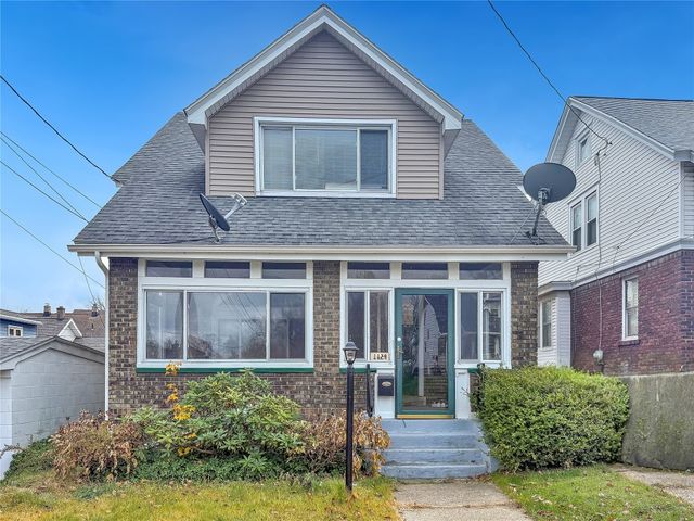 1129 E 4TH Street, Erie, PA 16507