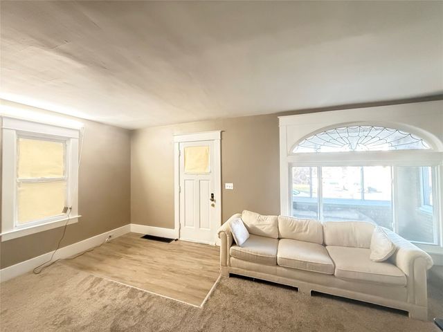 1129 E 4TH Street, Erie, PA 16507