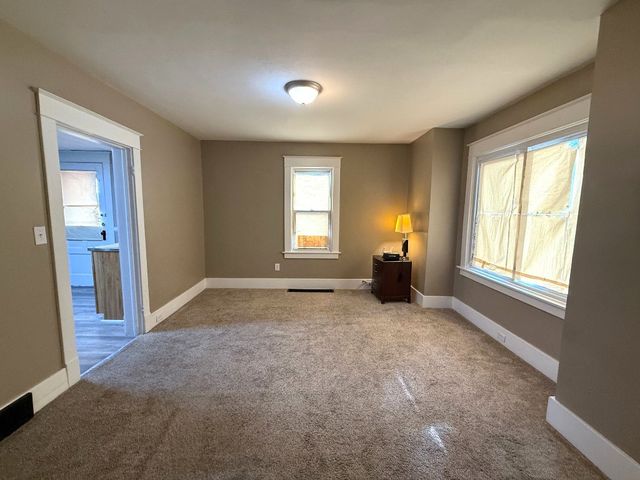 1129 E 4TH Street, Erie, PA 16507