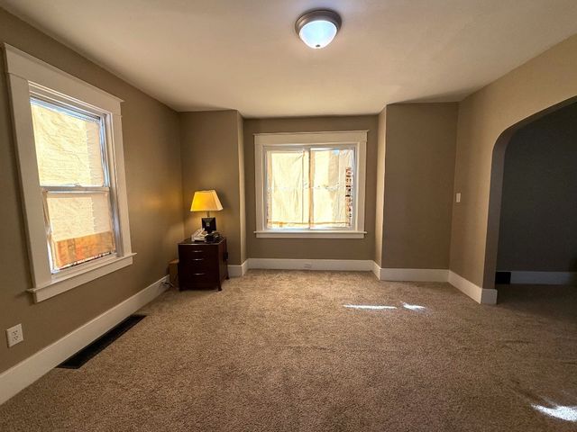 1129 E 4TH Street, Erie, PA 16507