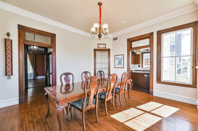 1927 Broadway Street, Galveston, TX 77550