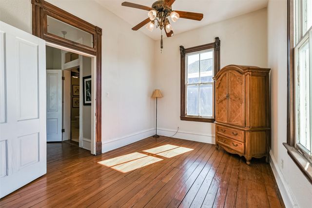 1927 Broadway Street, Galveston, TX 77550