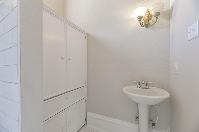 1927 Broadway Street, Galveston, TX 77550