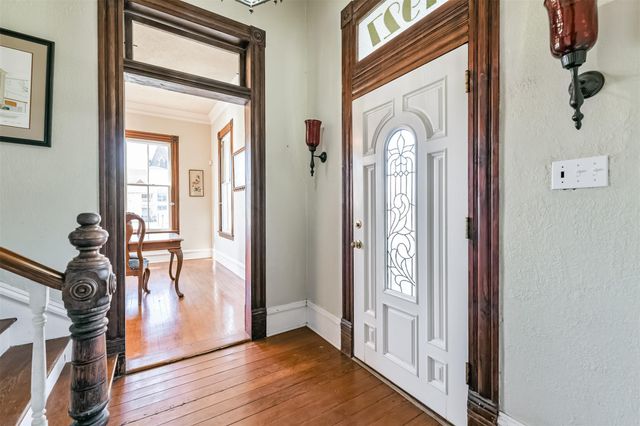 1927 Broadway Street, Galveston, TX 77550