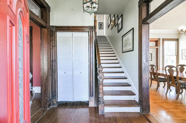 1927 Broadway Street, Galveston, TX 77550