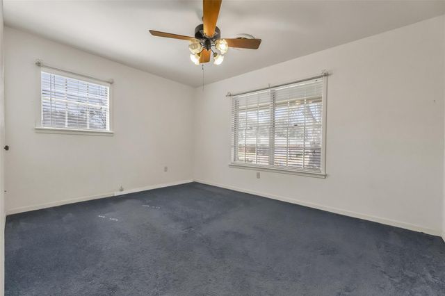 1407 Skrivanek Drive, Bryan, TX 77802