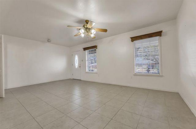 1407 Skrivanek Drive, Bryan, TX 77802