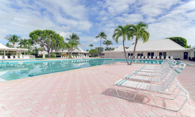 1210 N Sugar Sands Boulevard 143, Riviera Beach, FL 33404