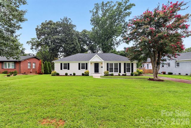 4726 Walden Court, Charlotte, NC 28210