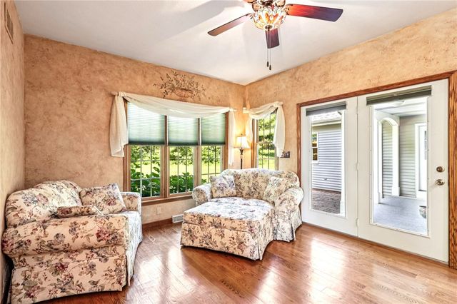 402 Woodland Dr, Wilmington Twp, PA 16142