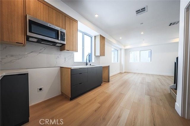 1239 N Orange Drive 4, Los Angeles, CA 90038