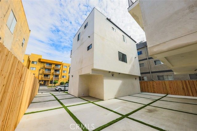 1239 N Orange Drive 4, Los Angeles, CA 90038