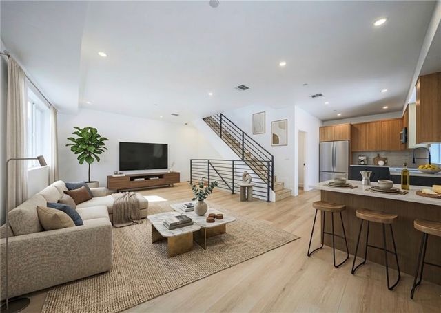 1239 N Orange Drive 4, Los Angeles, CA 90038