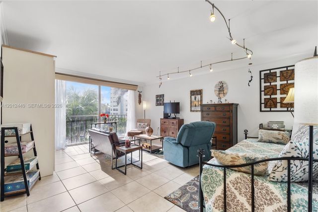 800 West Ave 532, Miami Beach, FL 33139