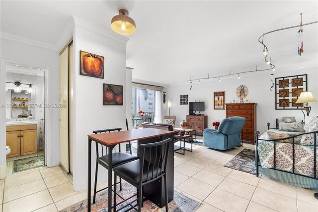 800 West Ave 532, Miami Beach, FL 33139