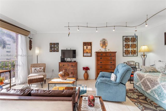 800 West Ave 532, Miami Beach, FL 33139