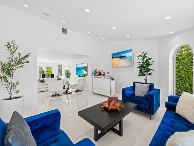 3091 NE 42nd Street, Fort Lauderdale, FL 33308