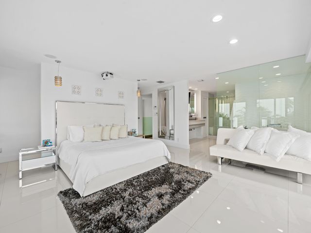 3091 NE 42nd Street, Fort Lauderdale, FL 33308