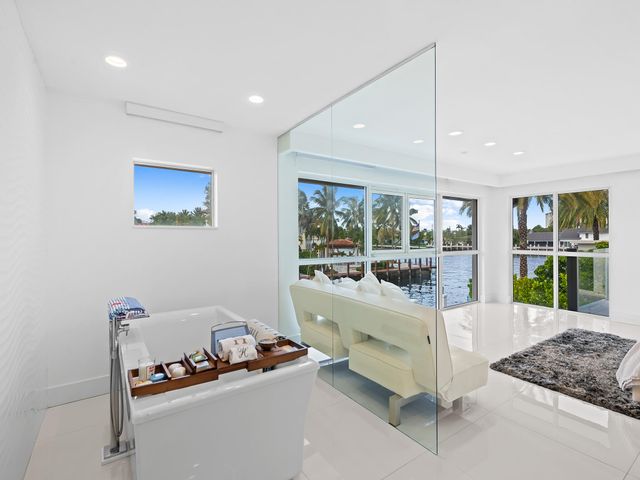 3091 NE 42nd Street, Fort Lauderdale, FL 33308
