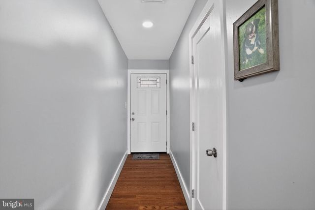 3 LAKESIDE LANE, Carneys Point, NJ 08069