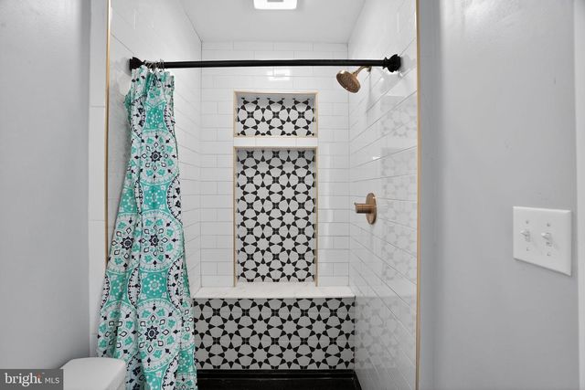 3 LAKESIDE LANE, Carneys Point, NJ 08069