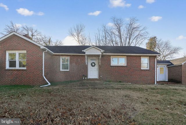 3 LAKESIDE LANE, Carneys Point, NJ 08069