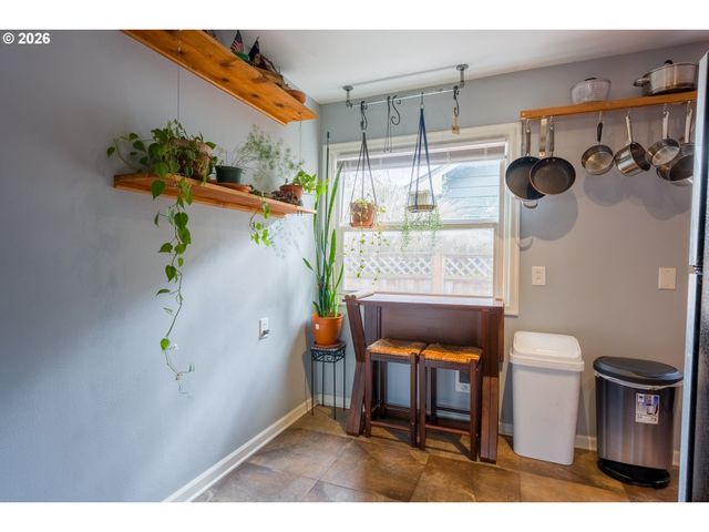 1432 N BRYANT St, Portland, OR 97217