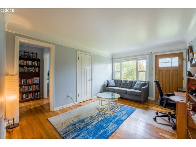 1432 N BRYANT St, Portland, OR 97217