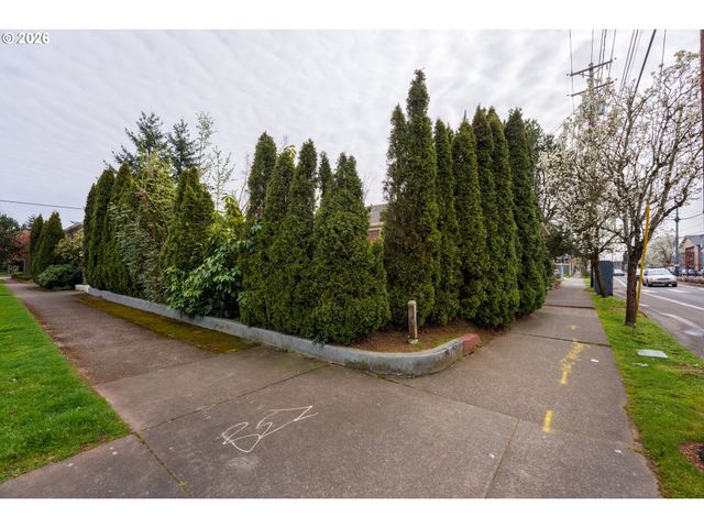 1432 N BRYANT St, Portland, OR 97217