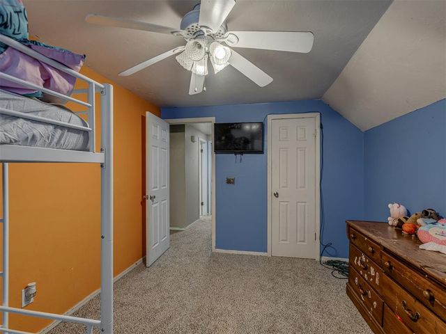 1013 NW 6th Street, Moore, OK 73160