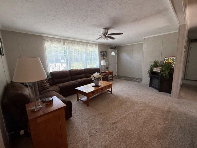 652 Route 118, Canaan, NH 03741