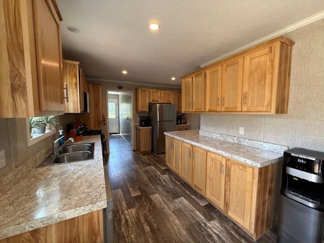 652 Route 118, Canaan, NH 03741