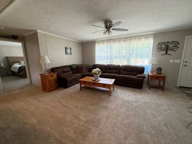 652 Route 118, Canaan, NH 03741