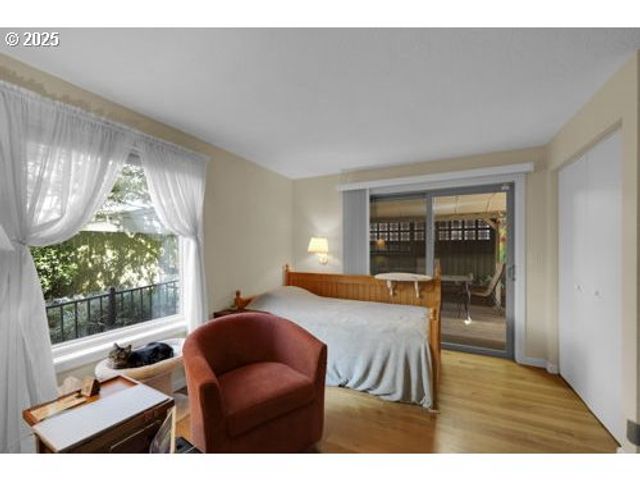 1755 KINGS NORTH St, Eugene, OR 97401