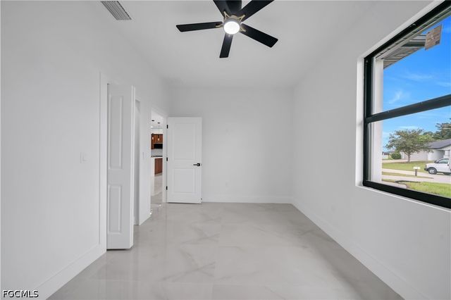 129 NW 14th ST, Cape Coral, FL 33993