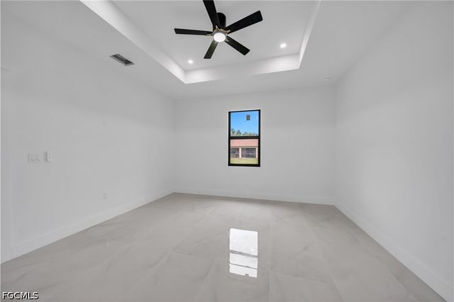 129 NW 14th ST, Cape Coral, FL 33993