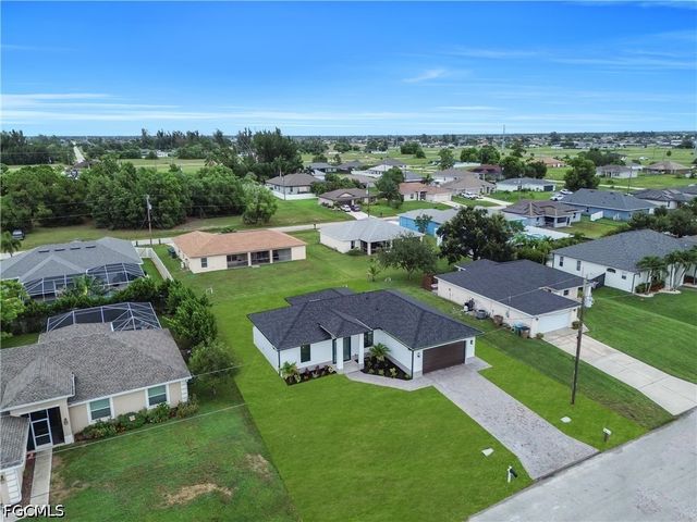 129 NW 14th ST, Cape Coral, FL 33993
