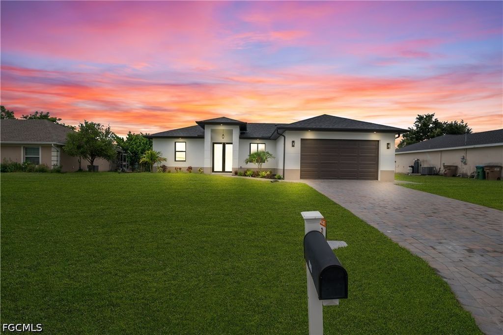 129 NW 14th ST, Cape Coral, FL 33993