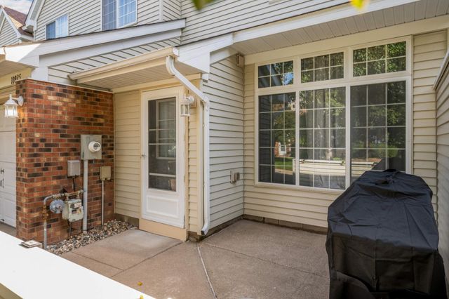 10935 Oregon Avenue S, Bloomington, MN 55438