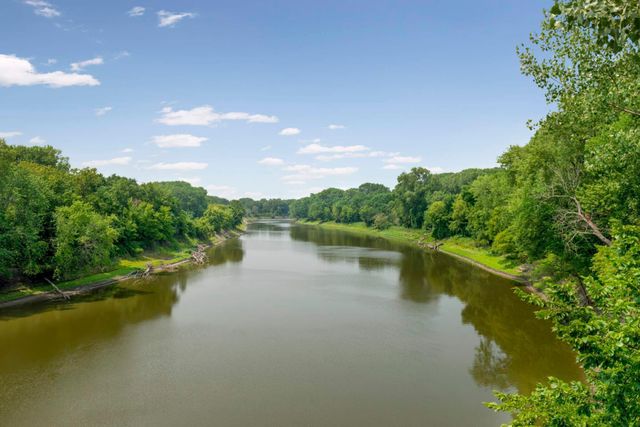 10935 Oregon Avenue S, Bloomington, MN 55438