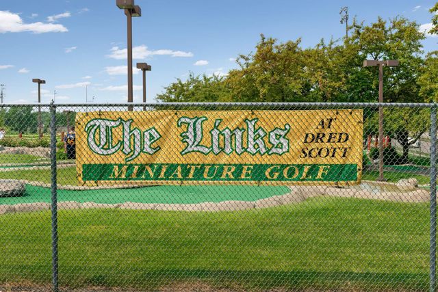 10935 Oregon Avenue S, Bloomington, MN 55438